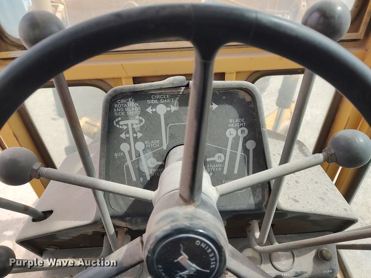 image for item DO3847 1971 John Deere 570  motor grader