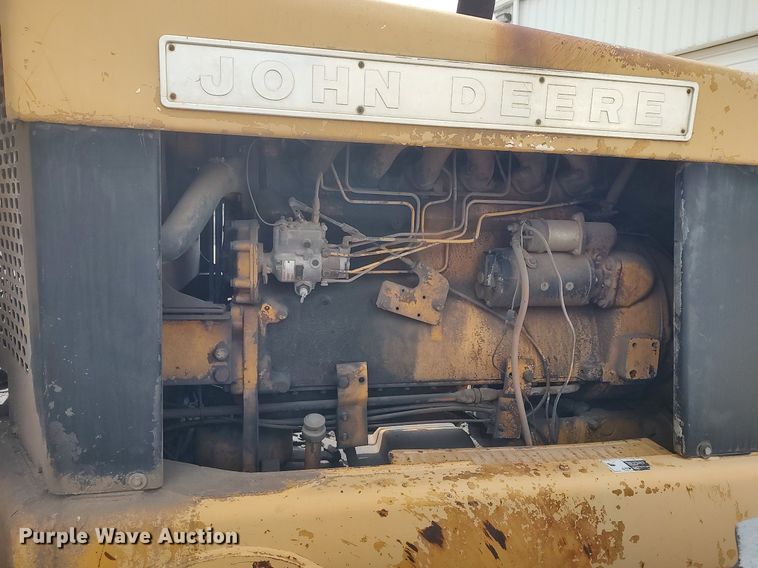 image for item DO3847 1971 John Deere 570  motor grader