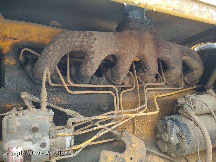 image for item DO3847 1971 John Deere 570  motor grader