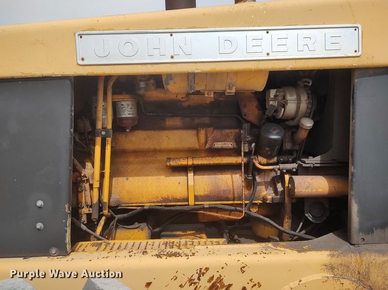 image for item DO3847 1971 John Deere 570  motor grader