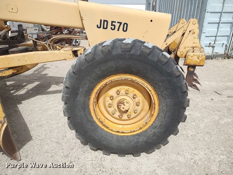 image for item DO3847 1971 John Deere 570  motor grader
