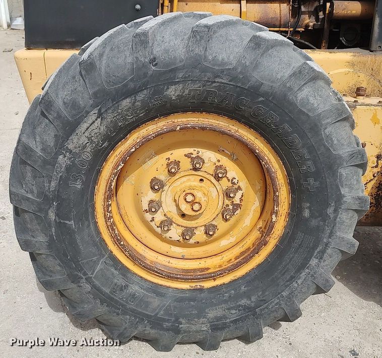 image for item DO3847 1971 John Deere 570  motor grader