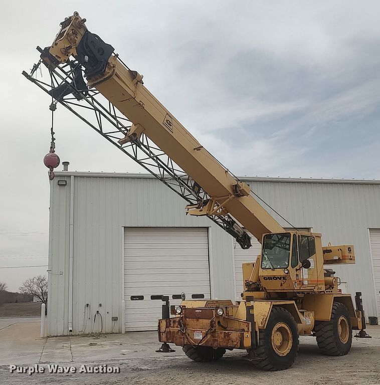 image for item DO3848 1990 Grove RT528C  crane