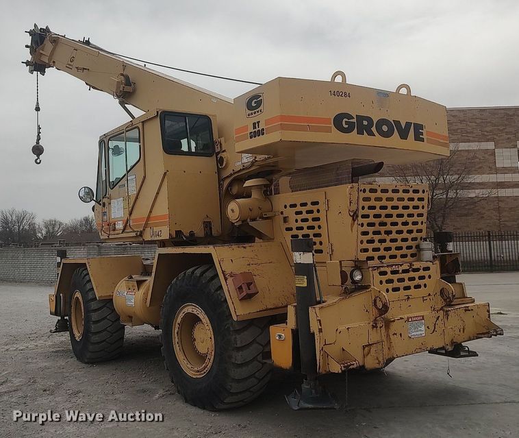 image for item DO3848 1990 Grove RT528C  crane