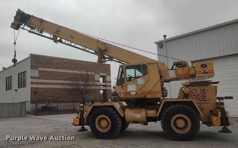 image for item DO3848 1990 Grove RT528C  crane