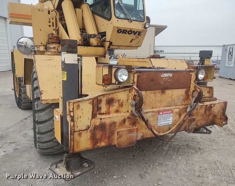 image for item DO3848 1990 Grove RT528C  crane