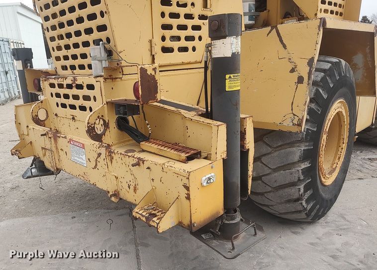 image for item DO3848 1990 Grove RT528C  crane