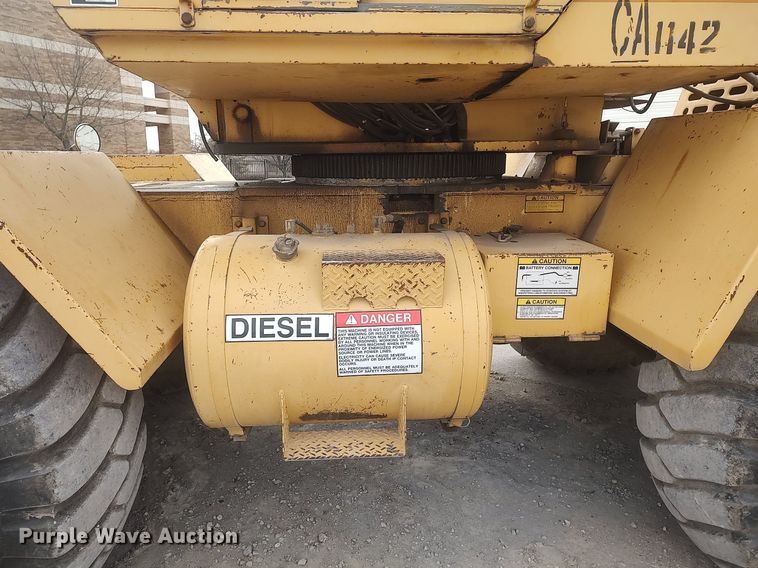 image for item DO3848 1990 Grove RT528C  crane