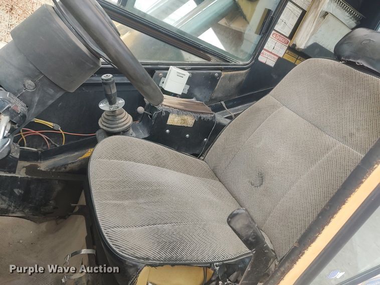 image for item DO3848 1990 Grove RT528C  crane