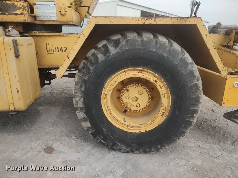 image for item DO3848 1990 Grove RT528C  crane