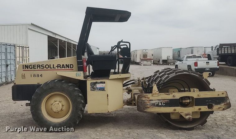 image for item DO3849 1998 Ingersoll Rand SD-70F  single drum vibratory roller