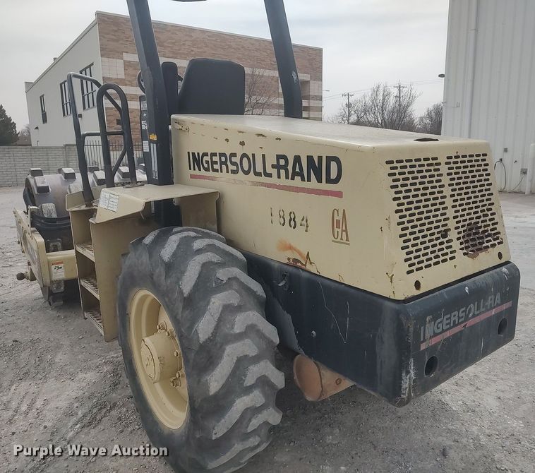 image for item DO3849 1998 Ingersoll Rand SD-70F  single drum vibratory roller