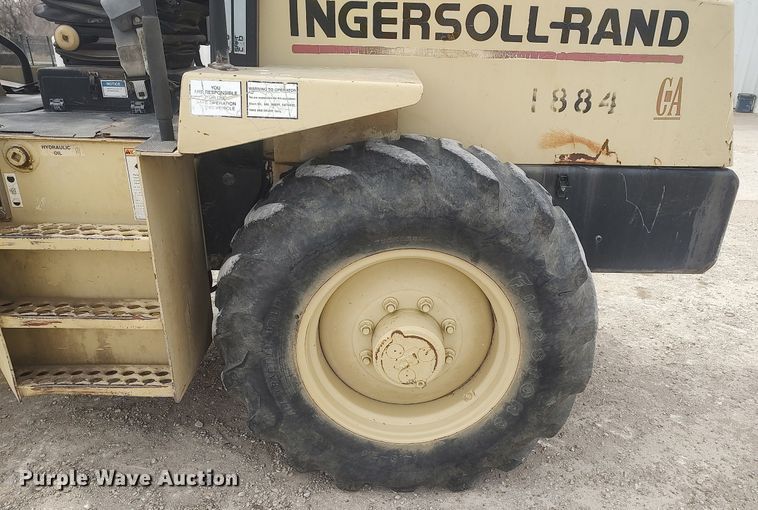 image for item DO3849 1998 Ingersoll Rand SD-70F  single drum vibratory roller