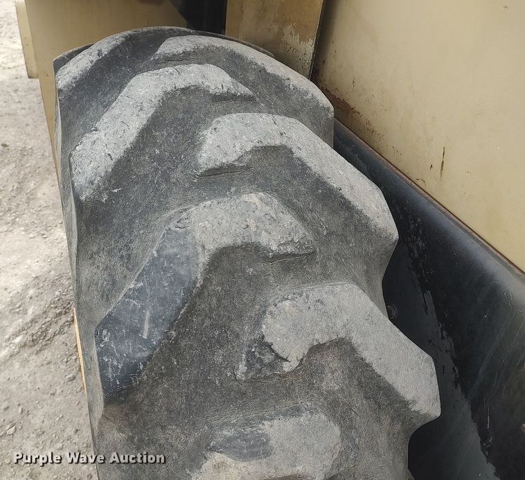 image for item DO3849 1998 Ingersoll Rand SD-70F  single drum vibratory roller