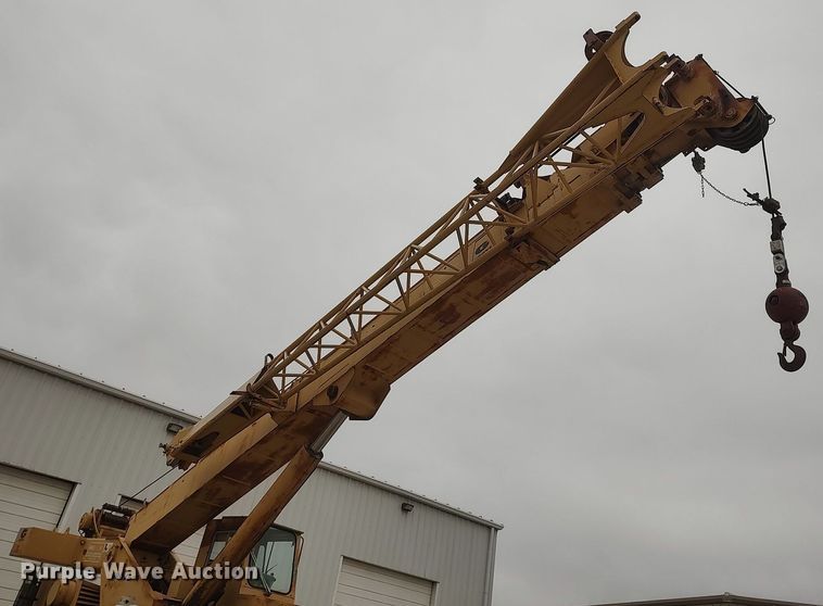 image for item DO3850 1981 Grove RT630  crane