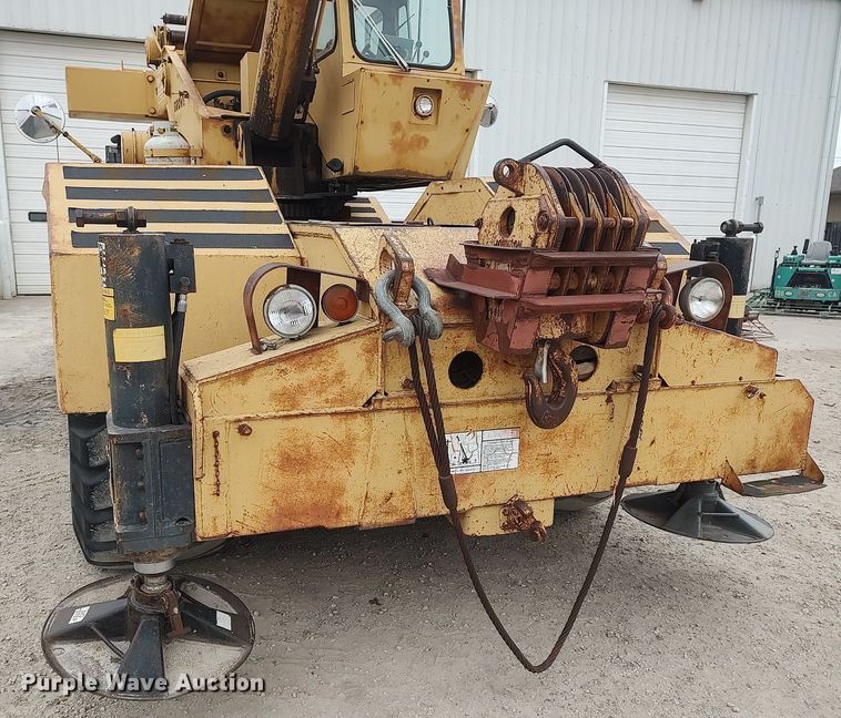 image for item DO3850 1981 Grove RT630  crane