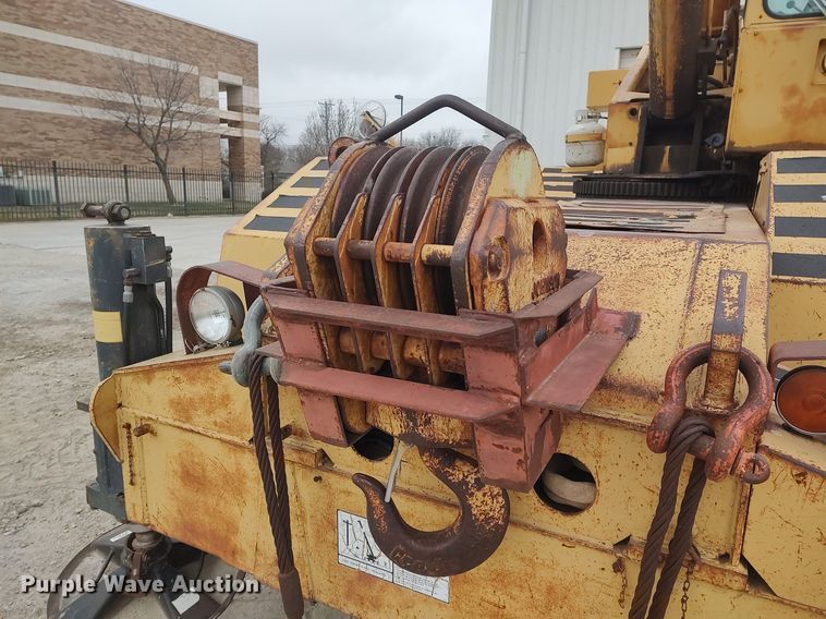 image for item DO3850 1981 Grove RT630  crane