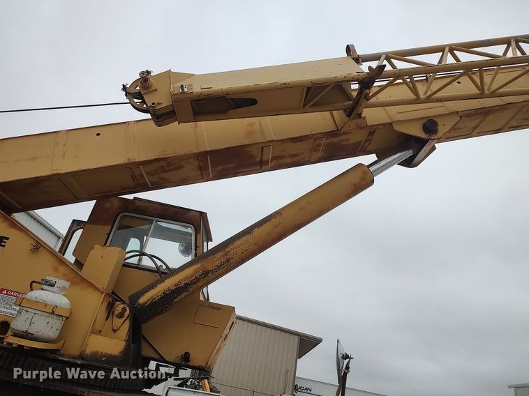 image for item DO3850 1981 Grove RT630  crane