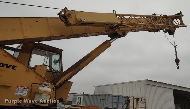 image for item DO3850 1981 Grove RT630  crane