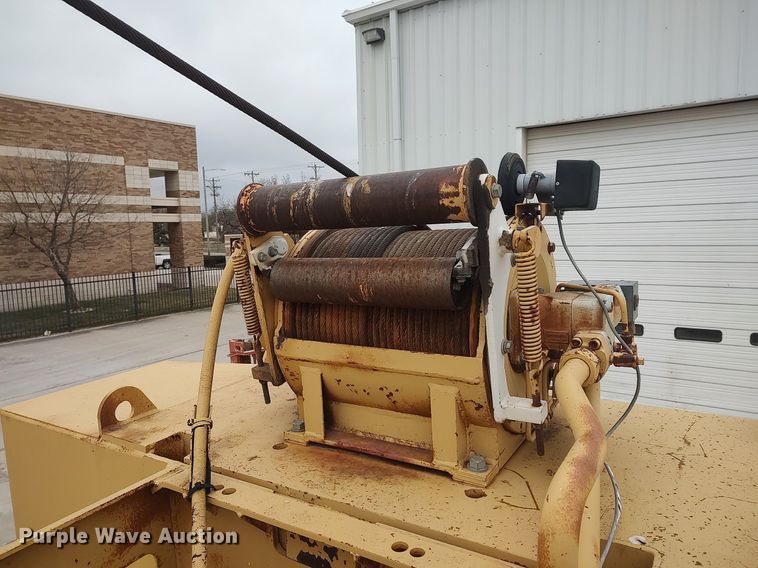 image for item DO3850 1981 Grove RT630  crane