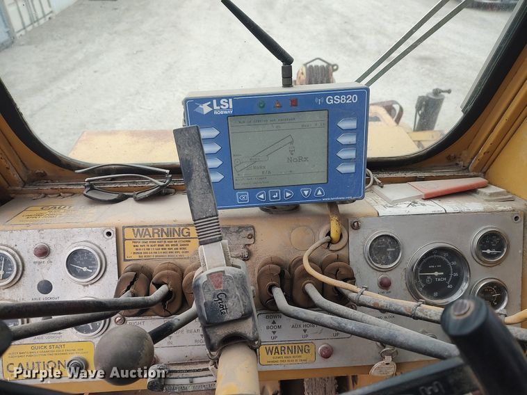 image for item DO3850 1981 Grove RT630  crane