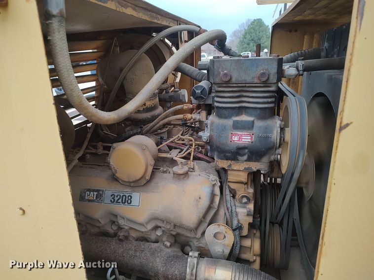 image for item DO3850 1981 Grove RT630  crane