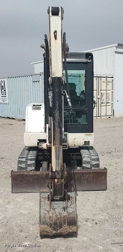 image for item DO3851 1999 Bobcat 334  mini excavator