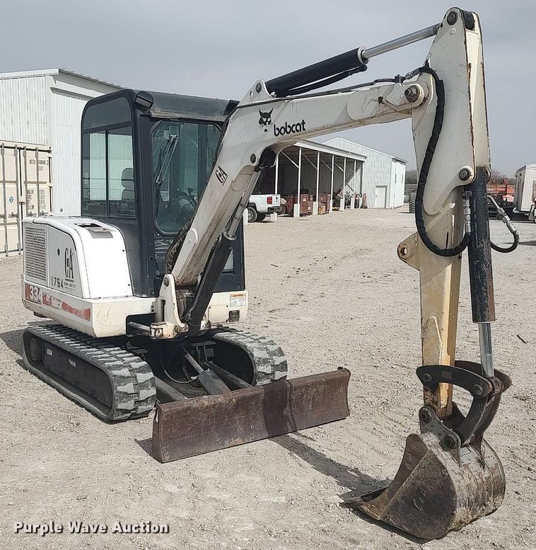 image for item DO3851 1999 Bobcat 334  mini excavator