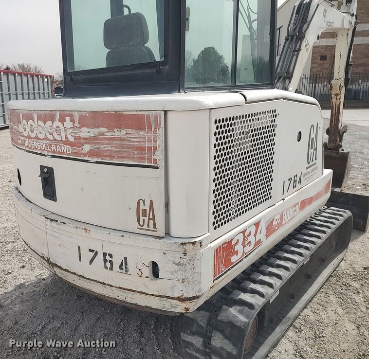 image for item DO3851 1999 Bobcat 334  mini excavator