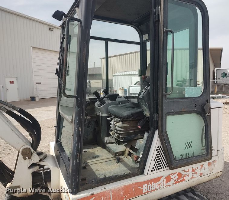 image for item DO3851 1999 Bobcat 334  mini excavator