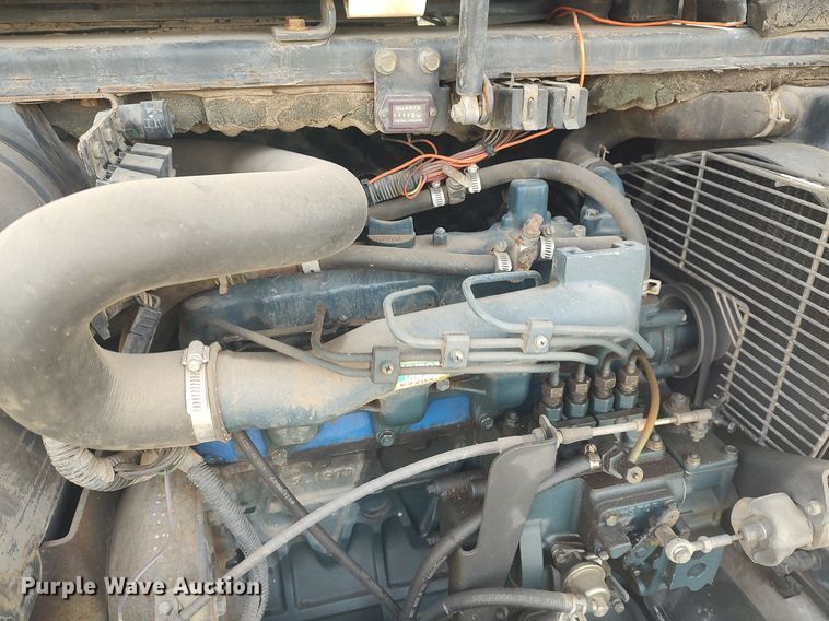 image for item DO3851 1999 Bobcat 334  mini excavator