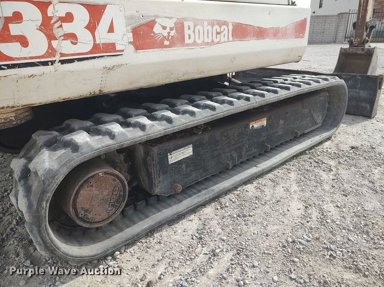image for item DO3851 1999 Bobcat 334  mini excavator