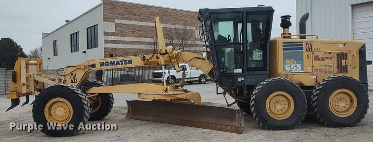 image for item DO3852 2006 Komatsu GD655-3C  motor grader