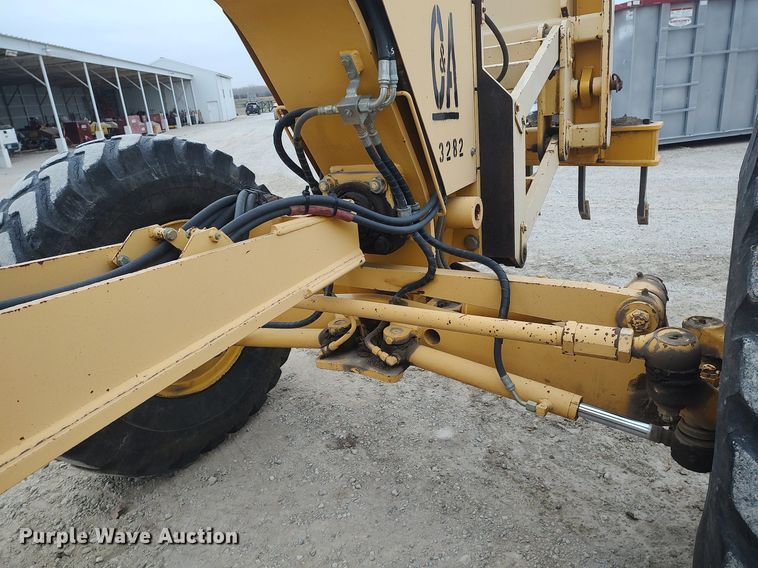 image for item DO3852 2006 Komatsu GD655-3C  motor grader