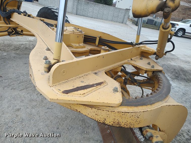 image for item DO3852 2006 Komatsu GD655-3C  motor grader