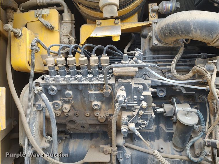 image for item DO3852 2006 Komatsu GD655-3C  motor grader