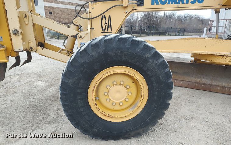 image for item DO3852 2006 Komatsu GD655-3C  motor grader