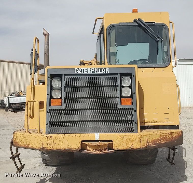 image for item DO3854 1997 Caterpillar 613C  elevating scraper