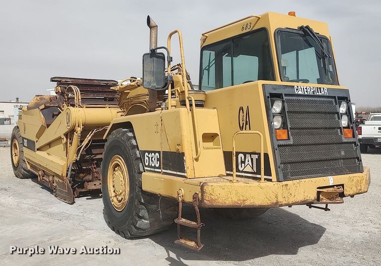 image for item DO3854 1997 Caterpillar 613C  elevating scraper