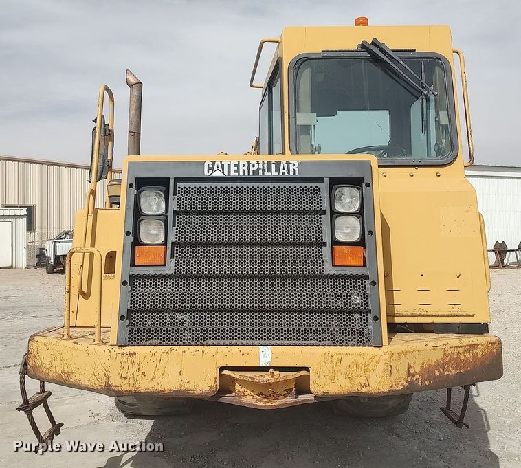 image for item DO3854 1997 Caterpillar 613C  elevating scraper