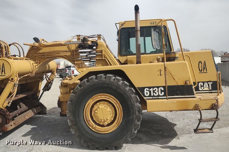 image for item DO3854 1997 Caterpillar 613C  elevating scraper