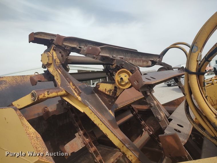 image for item DO3854 1997 Caterpillar 613C  elevating scraper