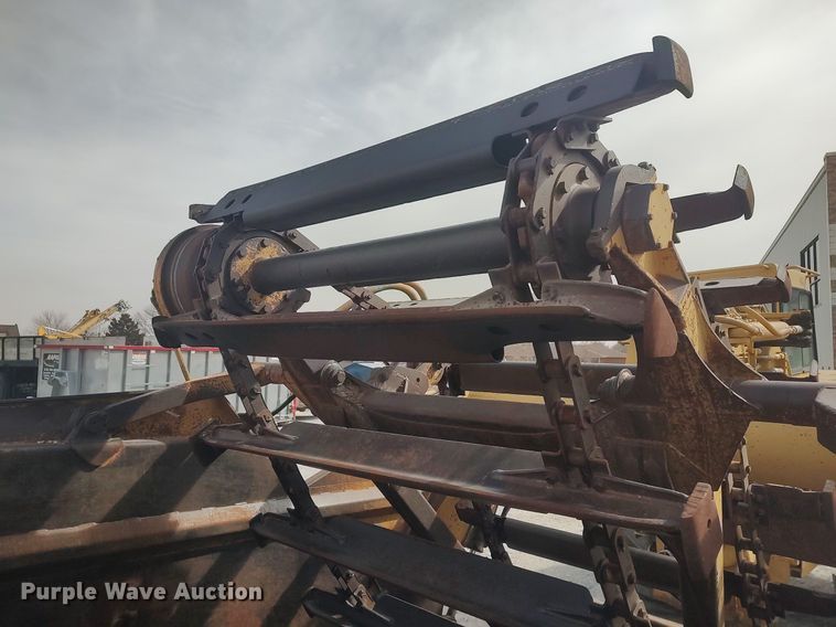 image for item DO3854 1997 Caterpillar 613C  elevating scraper