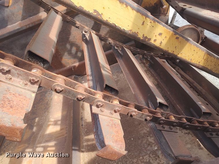 image for item DO3854 1997 Caterpillar 613C  elevating scraper