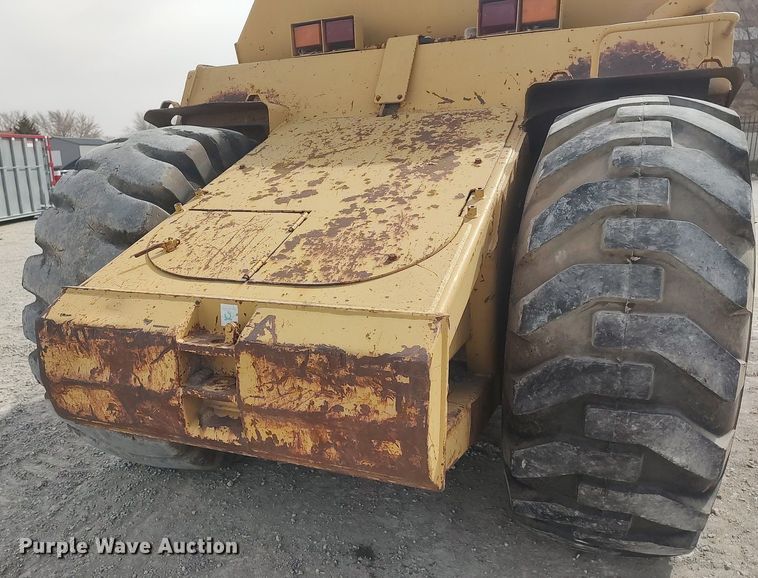 image for item DO3854 1997 Caterpillar 613C  elevating scraper