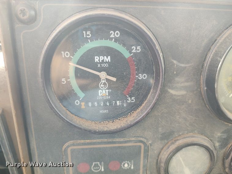 image for item DO3854 1997 Caterpillar 613C  elevating scraper