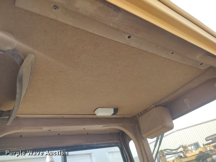 image for item DO3854 1997 Caterpillar 613C  elevating scraper