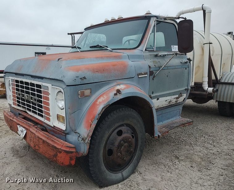 image for item DO3857 1970 GMC 5500  water truck