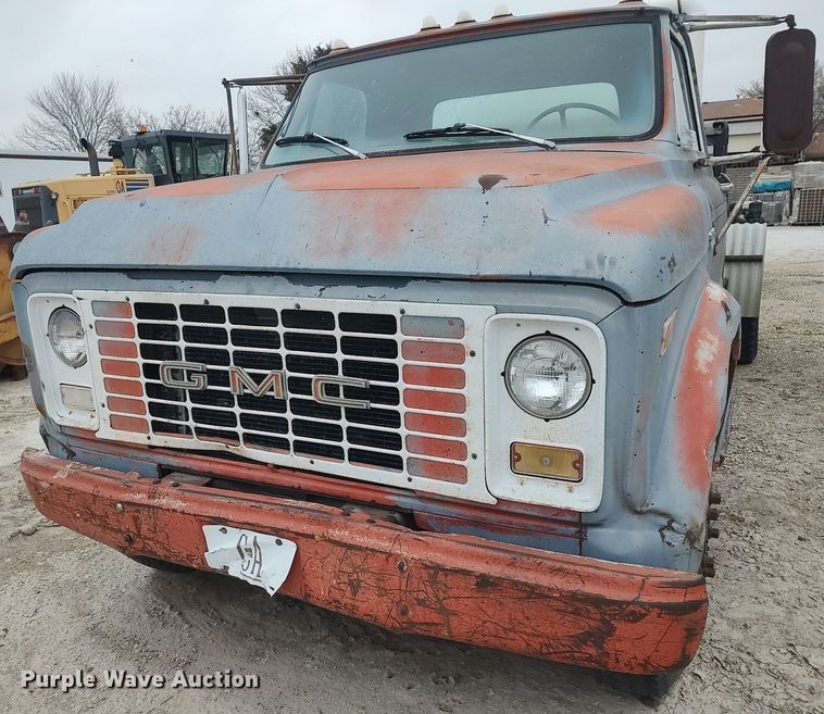 image for item DO3857 1970 GMC 5500  water truck