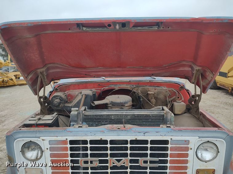 image for item DO3857 1970 GMC 5500  water truck